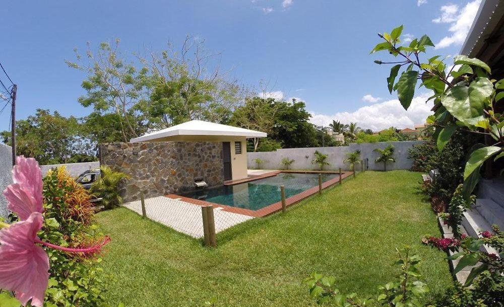 Villa Des Frangipanes La Gaulette Exterior foto